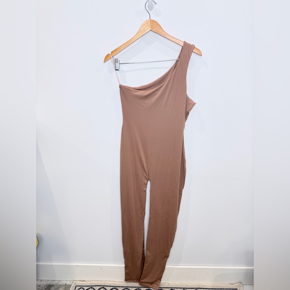 Naked Wardrobe Ribbed Coco One Shoulder Jumpsuit - Picture 3 of 5